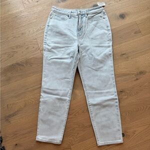 Old Navy Higher High-Rise Straight Jeans
